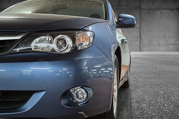 Subaru Impreza 10 of 30
