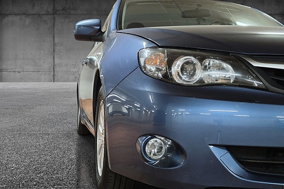 Subaru Impreza 9 of 30