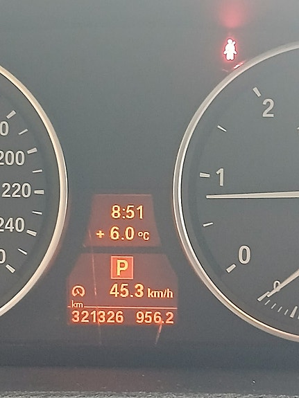BMW X5 8 of 10