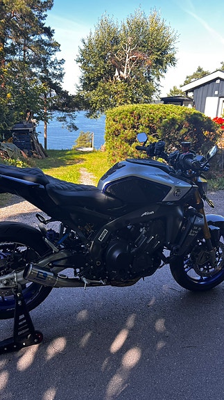 Yamaha MT-09 7 of 21