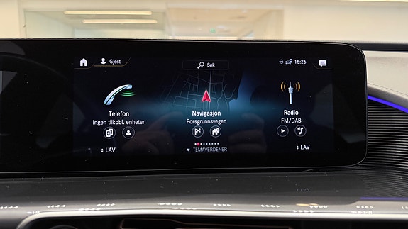 Mercedes-Benz EQC400 28 of 30