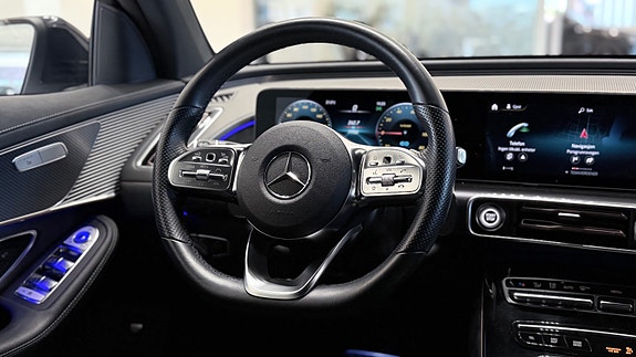 Mercedes-Benz EQC400 24 of 30