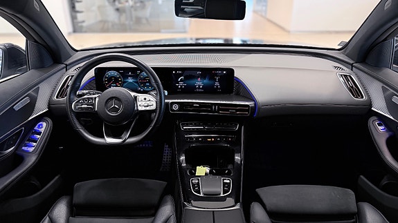 Mercedes-Benz EQC400 22 of 30