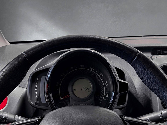 Toyota Aygo 18 of 28