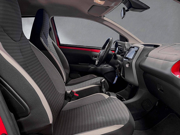 Toyota Aygo 13 of 28