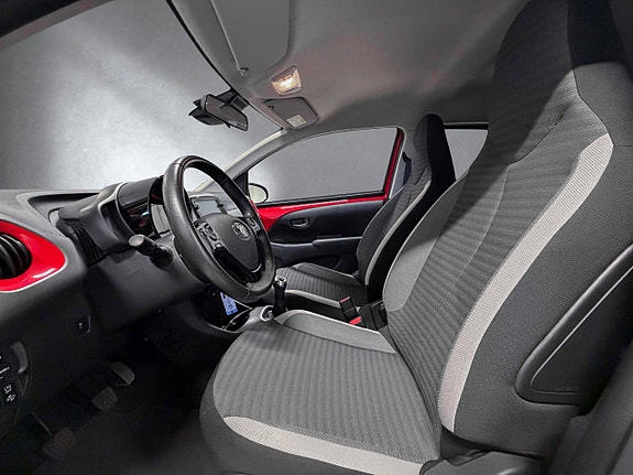 Toyota Aygo 11 of 28