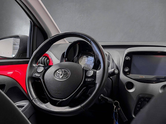 Toyota Aygo 16 of 28