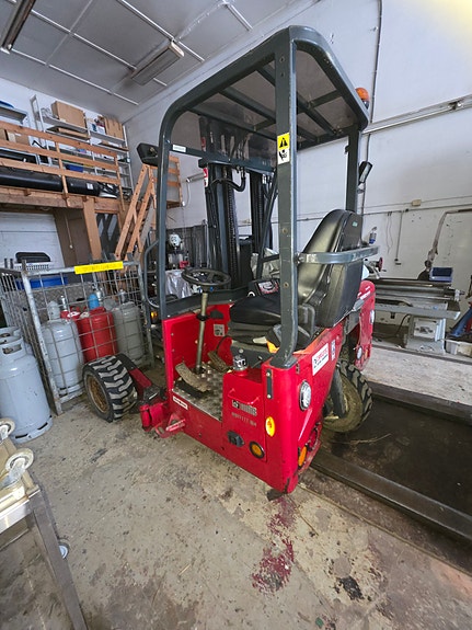 Moffett M4 25.3 7 of 7