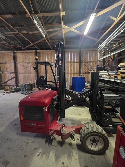 Moffett M4 25.3 3 of 7