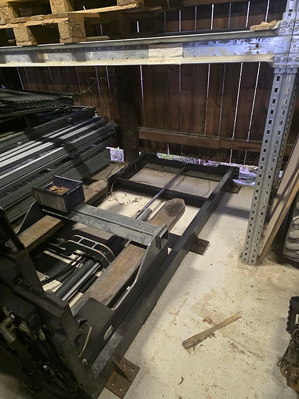 Moffett M4 25.3 6 of 7