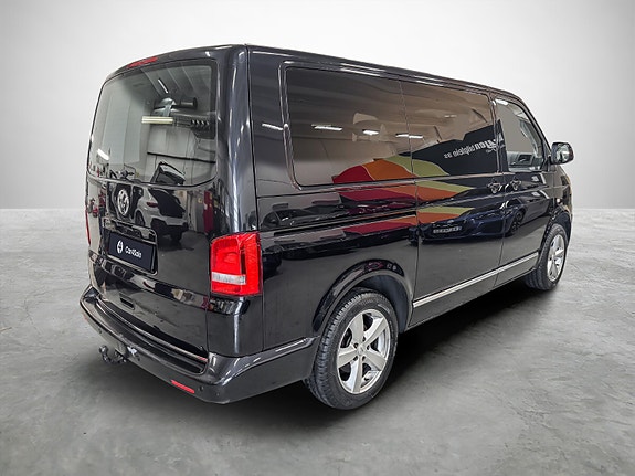 Volkswagen Multivan 5 of 30