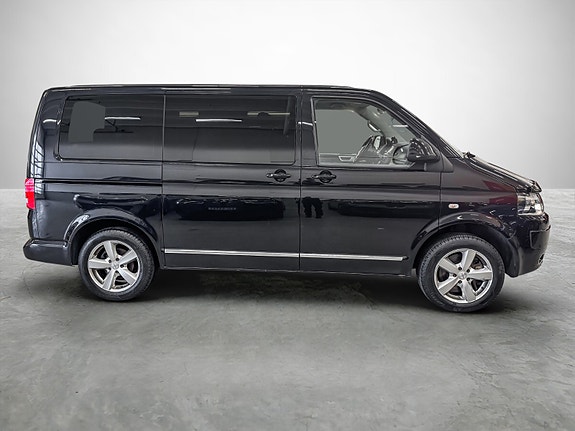 Volkswagen Multivan 6 of 30