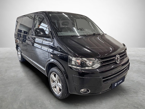 Volkswagen Multivan 7 of 30