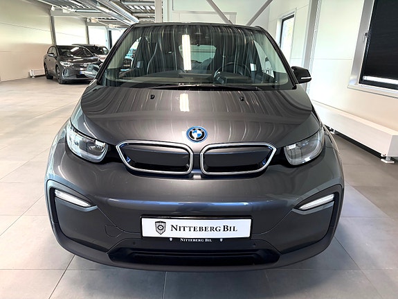BMW i3 9 of 16