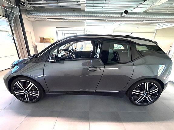 BMW i3 3 of 16