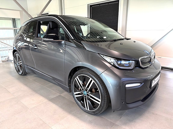 BMW i3 8 of 16