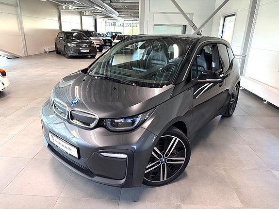 BMW i3 2 of 16