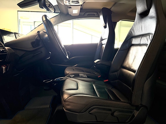 BMW i3 11 of 16