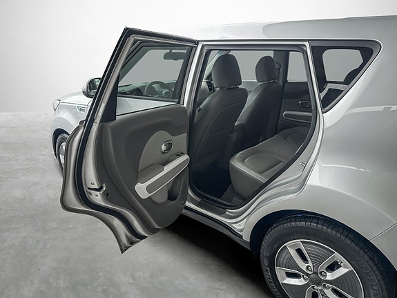 Kia e-Soul 23 of 30