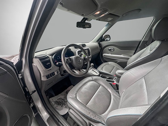 Kia e-Soul 11 of 30