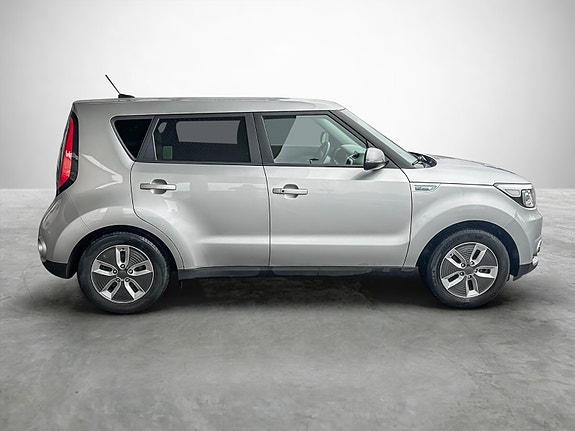Kia e-Soul 6 of 30