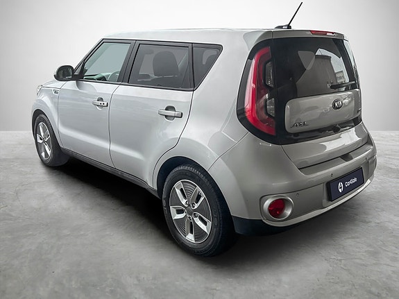 Kia e-Soul 3 of 30