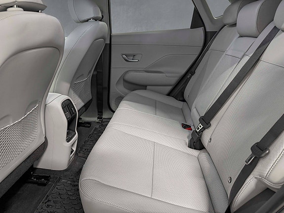 Hyundai Kona 27 of 30