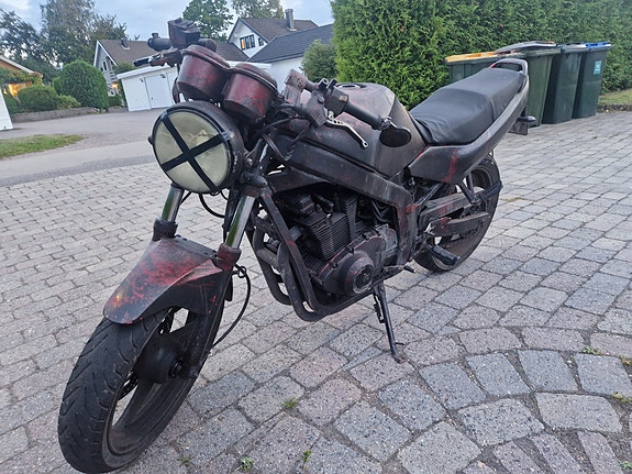 Suzuki GS 500 E Slingshot 6 of 9