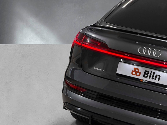 Audi e-tron Sportback 6 of 30