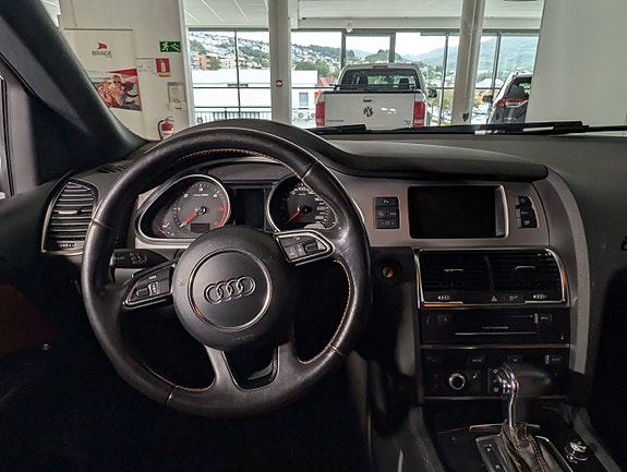 Audi Q7 15 of 30