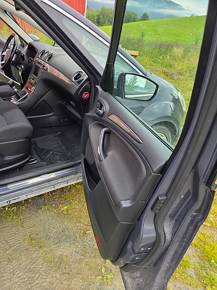 Ford S-MAX 19 of 20