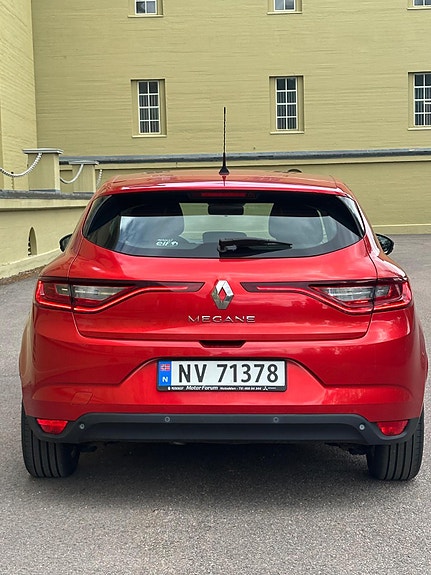 Renault Megane 12 of 30