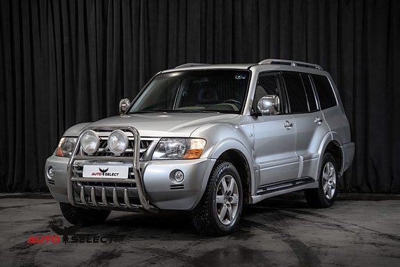 Mitsubishi Pajero 6 of 30