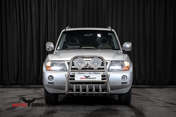 Mitsubishi Pajero 5 of 30