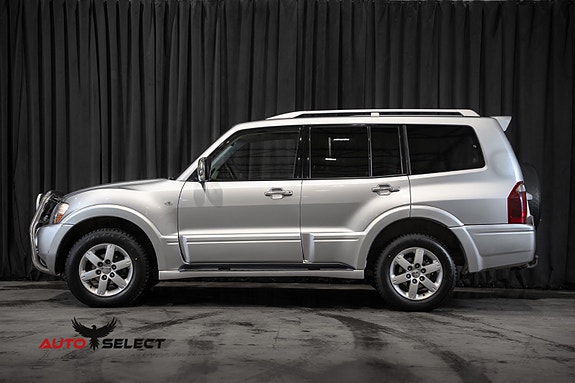 Mitsubishi Pajero 8 of 30