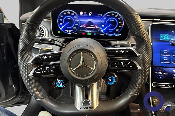 Mercedes-Benz EQE43 15 of 28