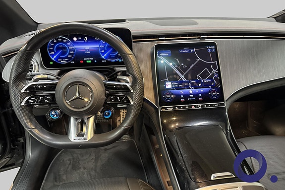 Mercedes-Benz EQE43 14 of 28