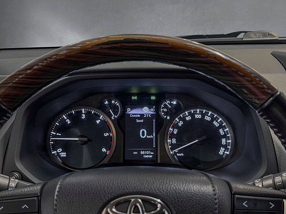 Toyota Land Cruiser 17 of 27