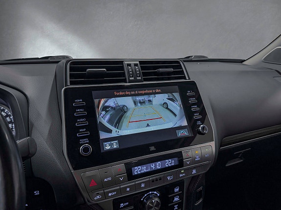 Toyota Land Cruiser 23 of 27
