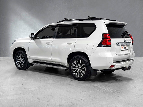 Toyota Land Cruiser 3 of 27
