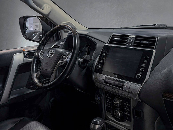 Toyota Land Cruiser 15 of 27