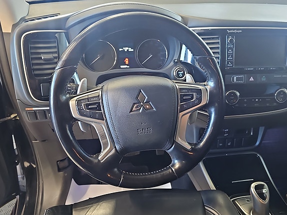 Mitsubishi Outlander 19 of 30