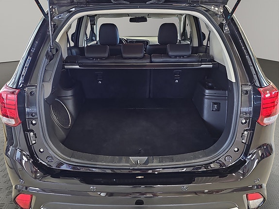 Mitsubishi Outlander 10 of 30