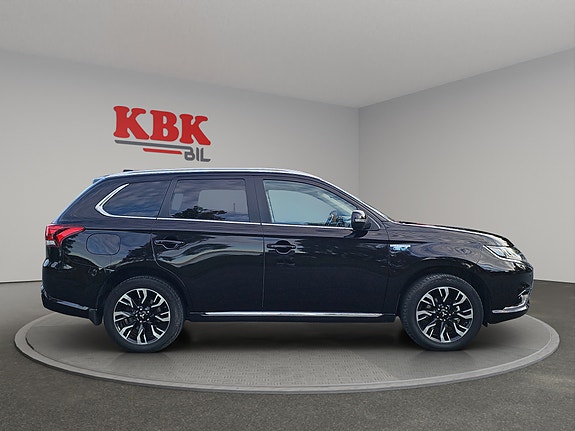 Mitsubishi Outlander 3 of 30
