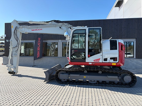Takeuchi TB3150R 3 of 11
