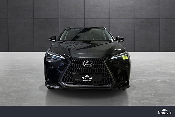 Lexus NX450h 2 of 24