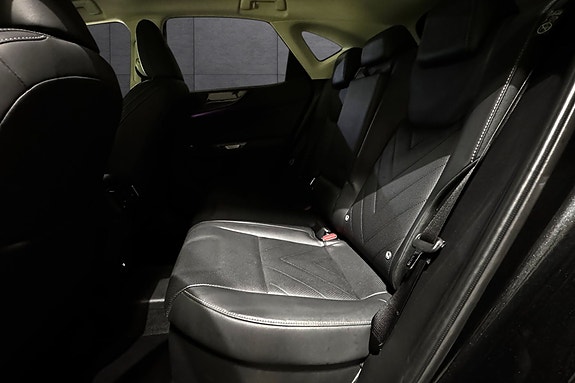 Lexus NX450h 9 of 24