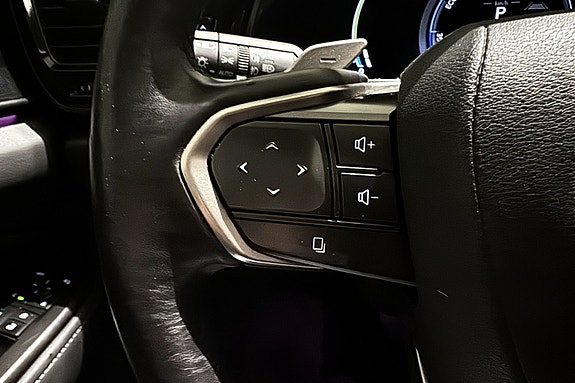 Lexus NX450h 14 of 24