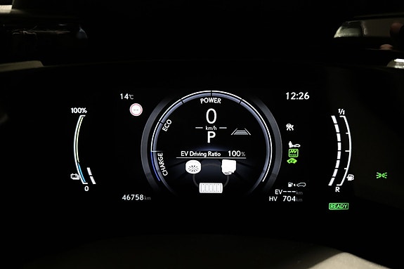 Lexus NX450h 16 of 24