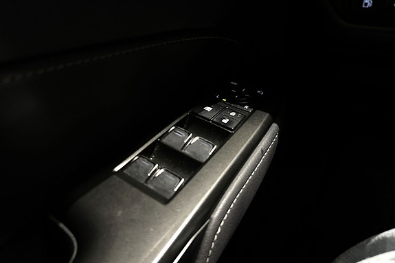 Lexus NX450h 13 of 24